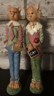 Adorable Vintage 7.5'' Pair Of School-Themed Resin Cat Figurines