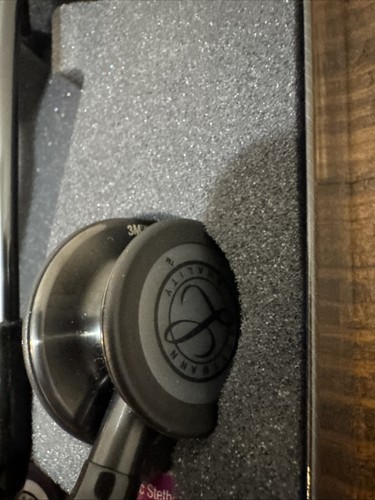 Littmann Classic III Stethoscope Caribbean Blue Black Finish - Picture 4 of 5