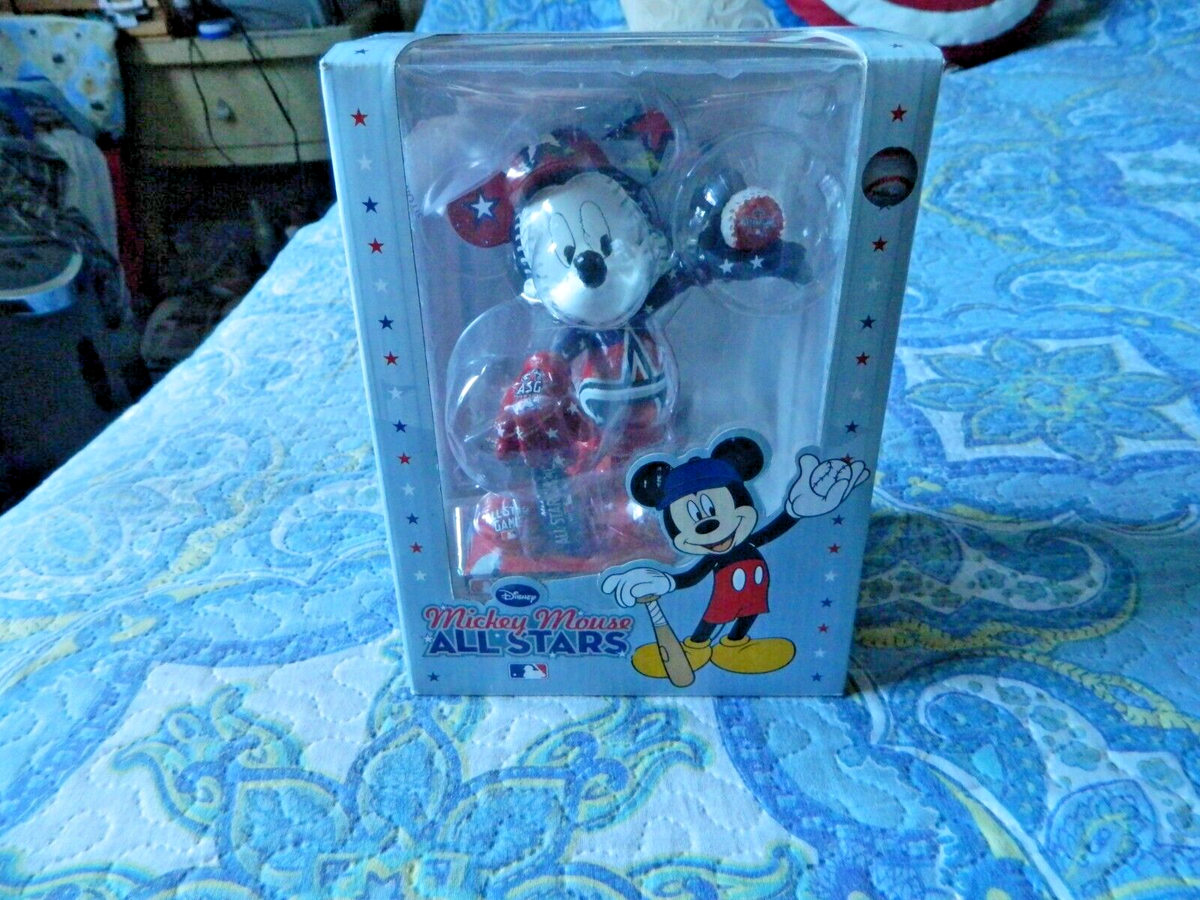 Disney Mickey Mouse - 2010 MLB All Star Game Figurine B21