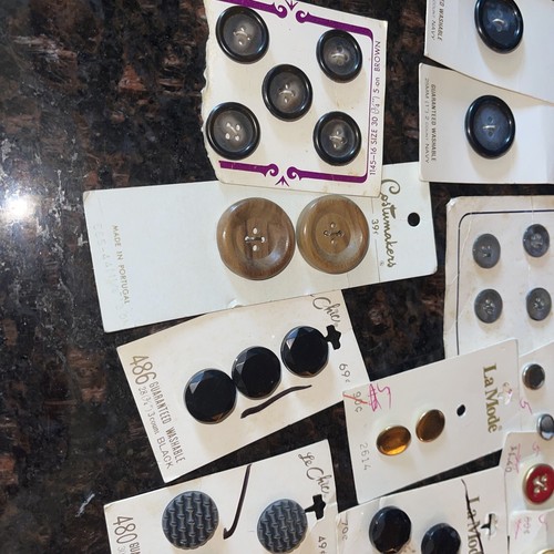 Vtg Button Lot - Picture 4 of 5
