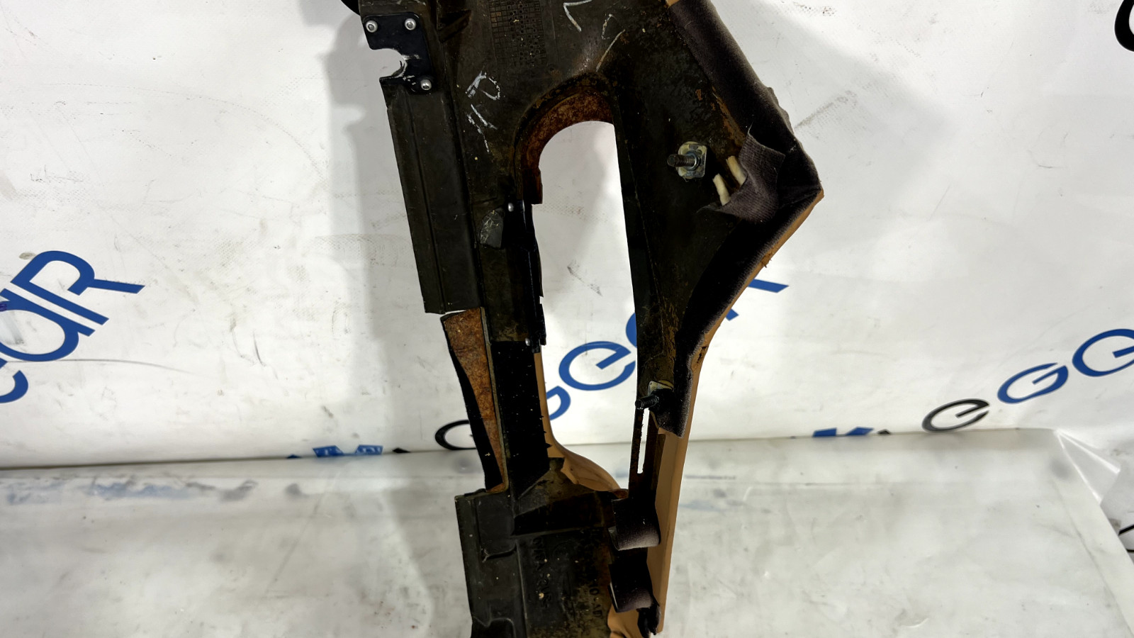 2011 ASTON MARTIN VANTAGE V8 REAR RIGHT MOULDING  6G33-312B10-AD