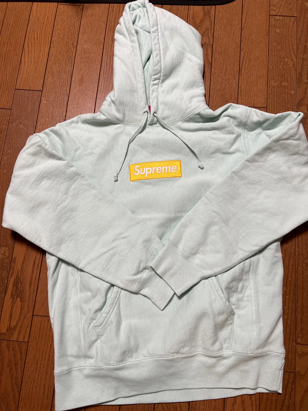 Sweat à capuche bleu glace logo Supreme Box