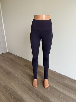 lululemon Damen Leggings Gr. 8 lila Knöchellänge mit Reißverschlusstasche