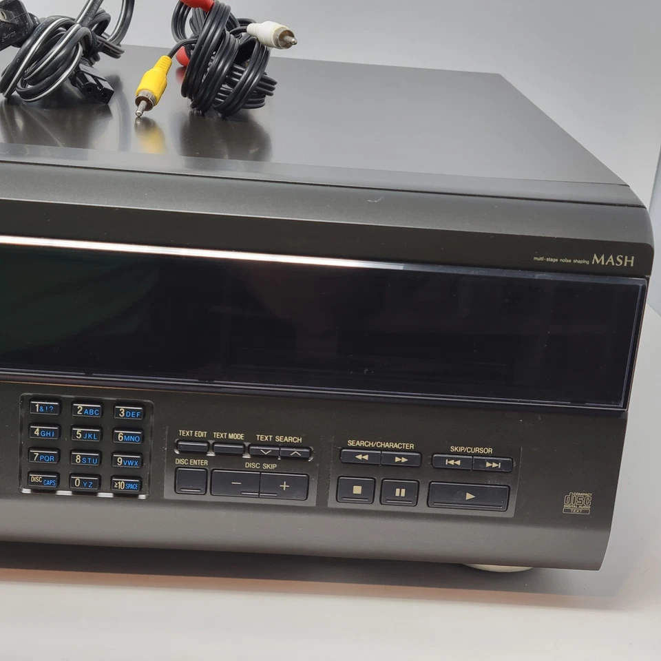 Technics SL-MC7 CD Changer 110+1 Compact Disc Capacity Remote Error Reading Disk - Image 4 of 4