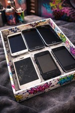 Lot of 6 Smartphones iPhone 4 Samsung Galaxy S6  Others For Parts/Repair AS-Is