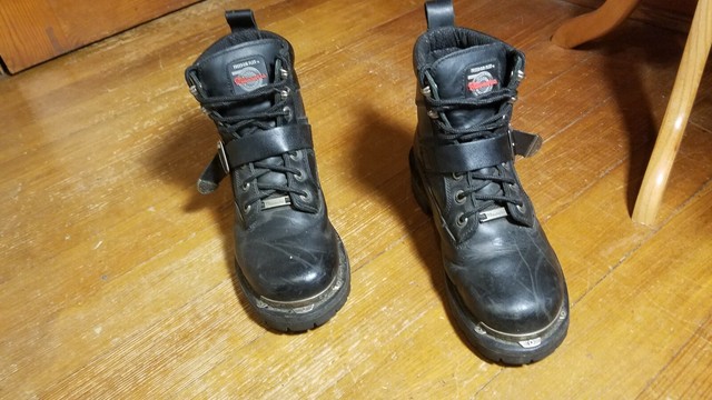 narrow motorcycle boots