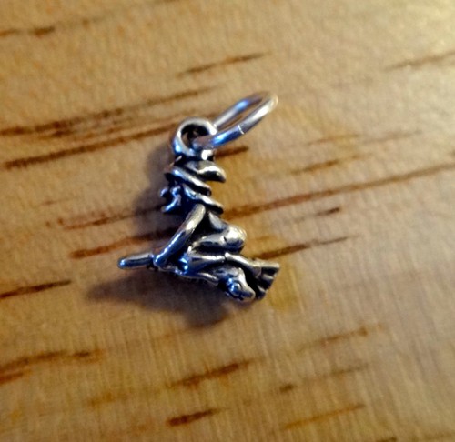 Sterling Silver TINY 10x9mm Halloween Witch on a Broom Charm! - Picture 2 of 3