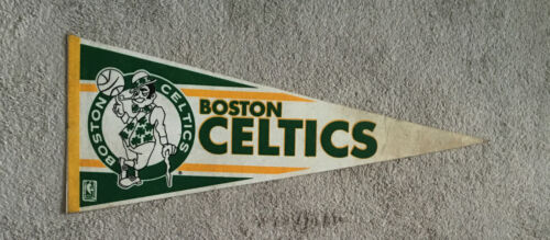 "Vintage Boston Celtics NBA Basketball Officiellement Licence Feutre Pennant Drapeau 30" - Photo 1/8