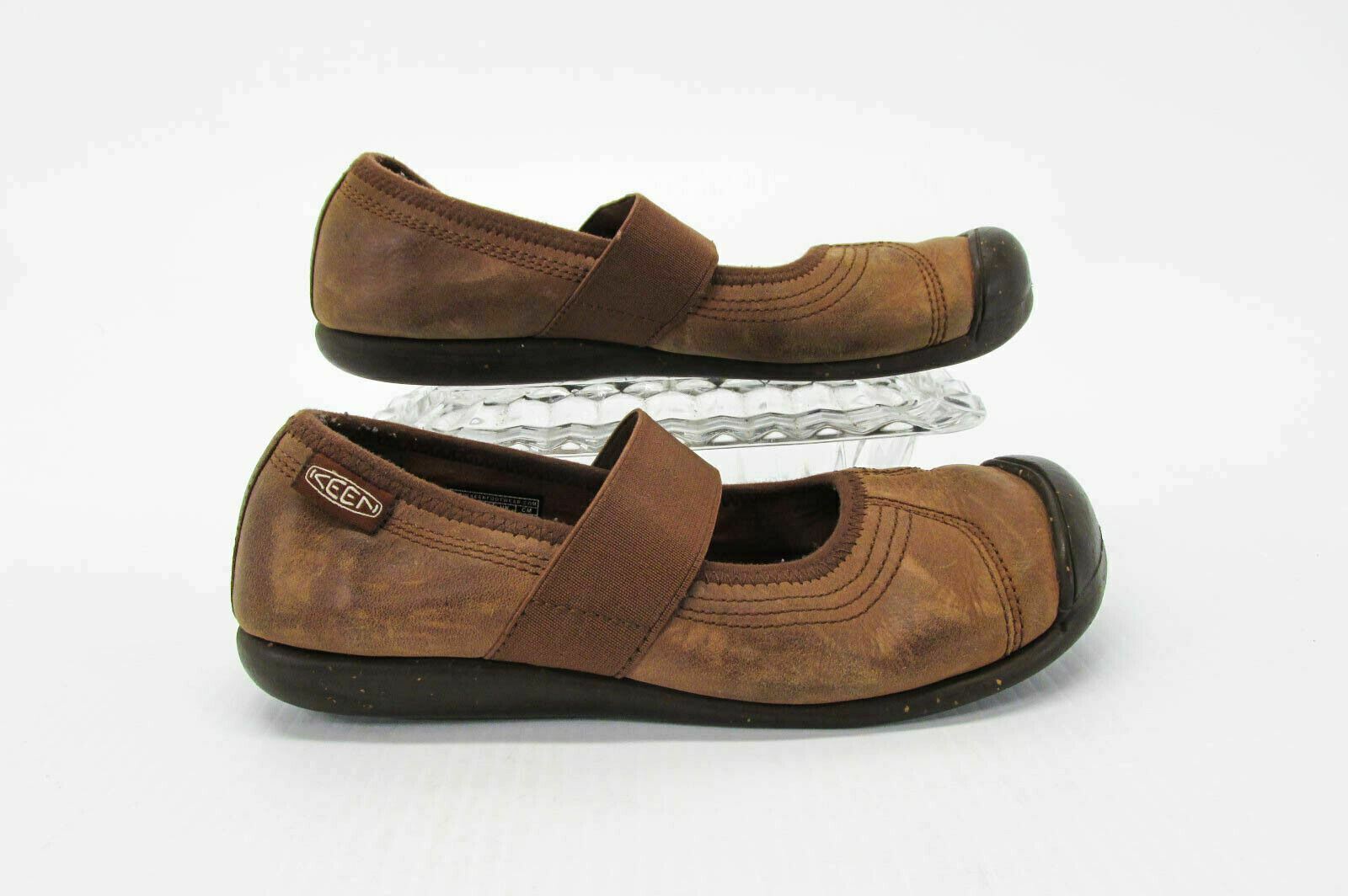 Scarpa donna Keen Siena taglia 6M marrone atletica Mary Jane piatta usata qp