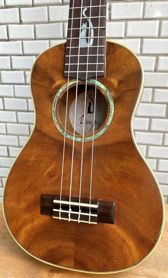Loopy Solid Acacia Koa wood Concert Ukulele, sitting cat inlay UKC184 - Image 2 of 4