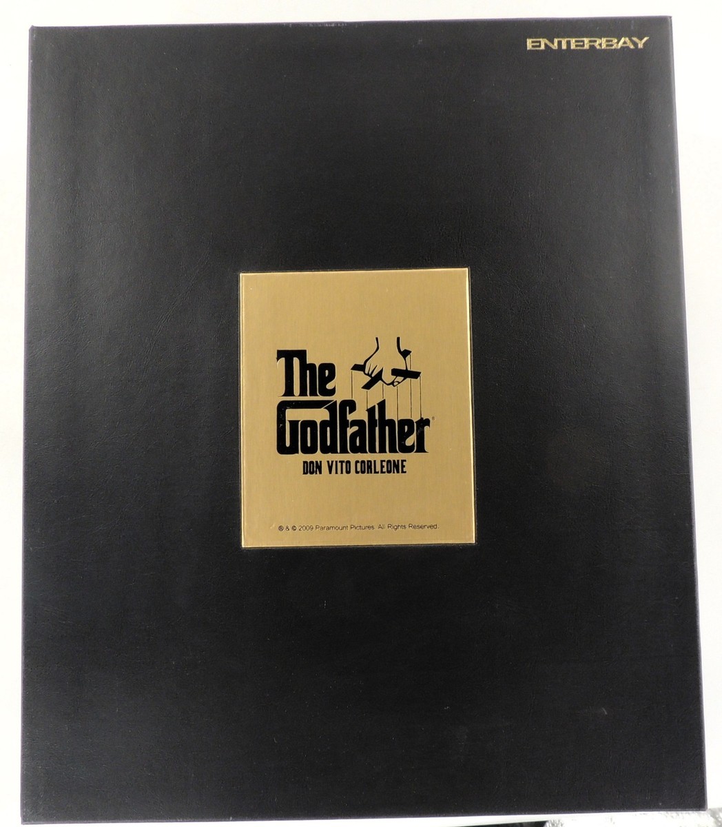 Figurine Don Vito Corleone – Enterbay Real Masterpiece – Le Parrain – 1:6 30cm
