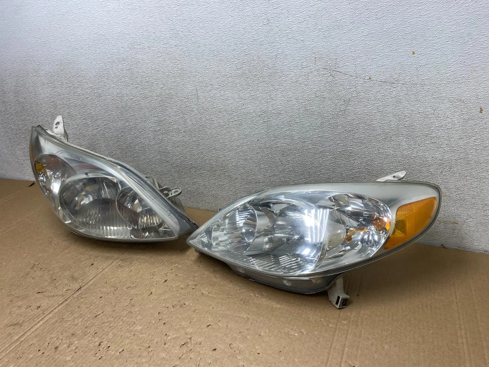 Faros halógenos izquierdo+derecho Toyota Matrix 2003 a 2008 OEM V3024 DW Foto 2 de 4