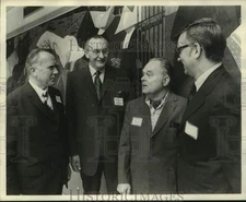 1972 Press Photo Dr. Herbert E. Longenecker with Guests at Tulane Medical School