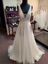 Clarisse 600206 Size 8 Ivory Lace/Tulle Bridal Gown Wedding Dress
