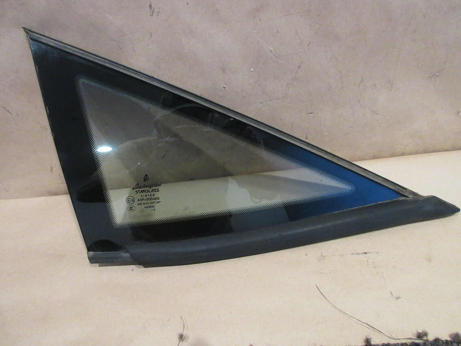 Lamborghini Gallardo - RH Front Window Fixed Quarter Glass P/N 400845116A