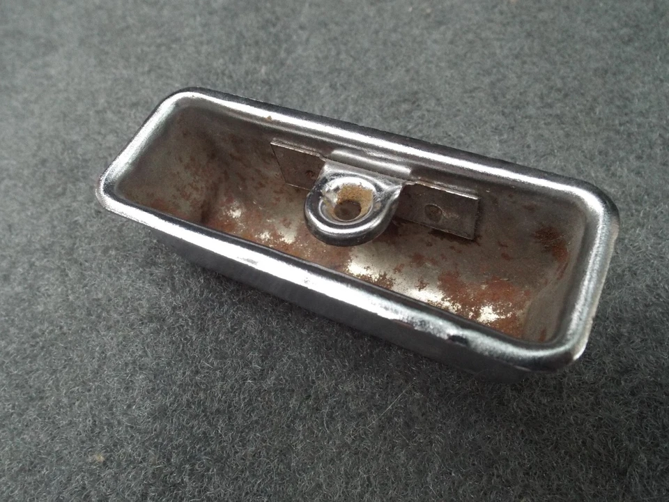 Receptáculo bandeja ceniza reposabrazos 1976 1977 1978 Mercury Grand Marquis/Colony Park 78 Foto 2 de 4