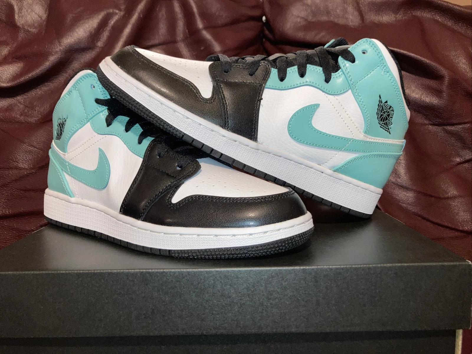 Air Jordan 1 Mid Tropical Twist Igloo Size 7y / 8.5W