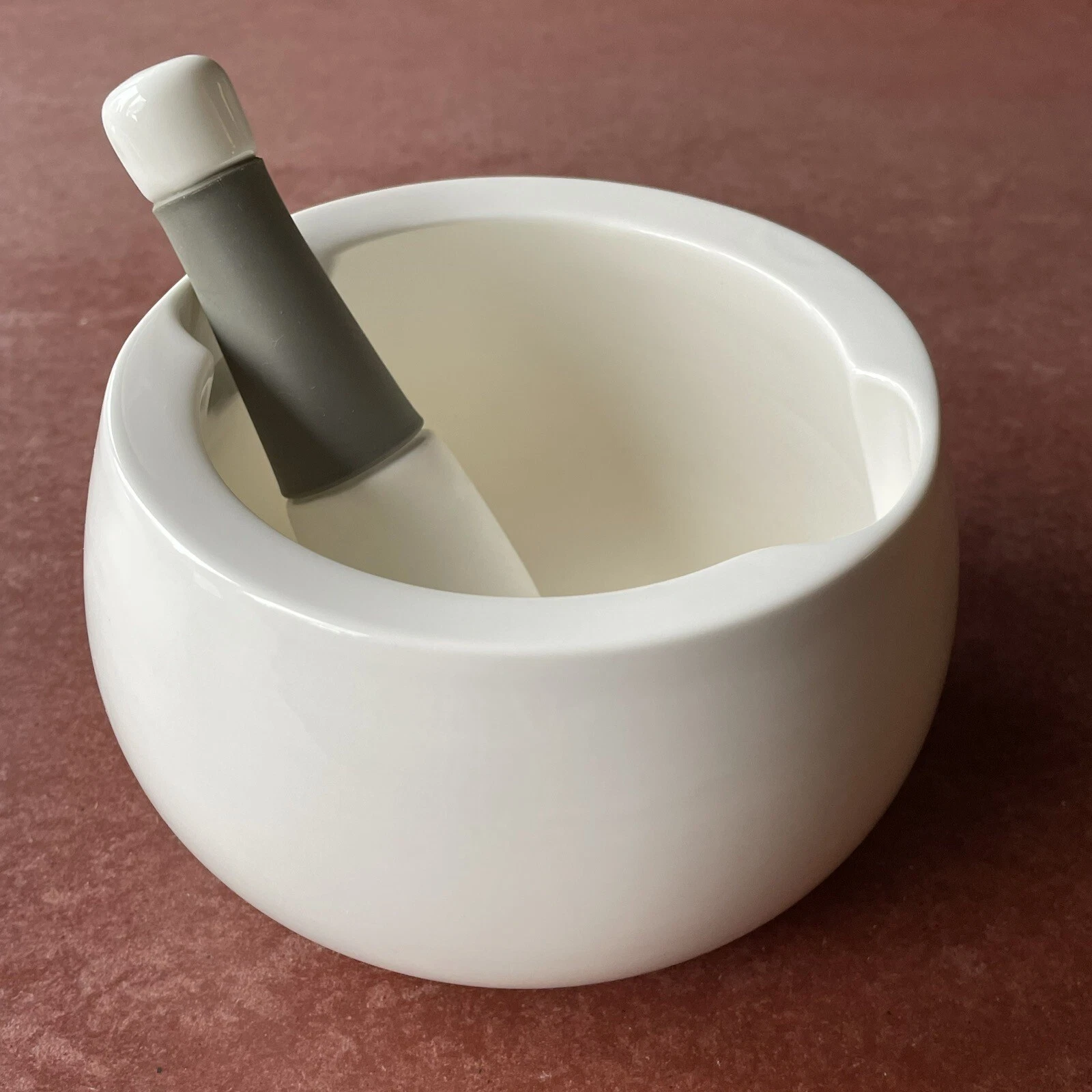 Mortar and Pestle IL MULINO New York Heavy White Porcelain 6” D, CLEAN
Opens in a new window or tab
