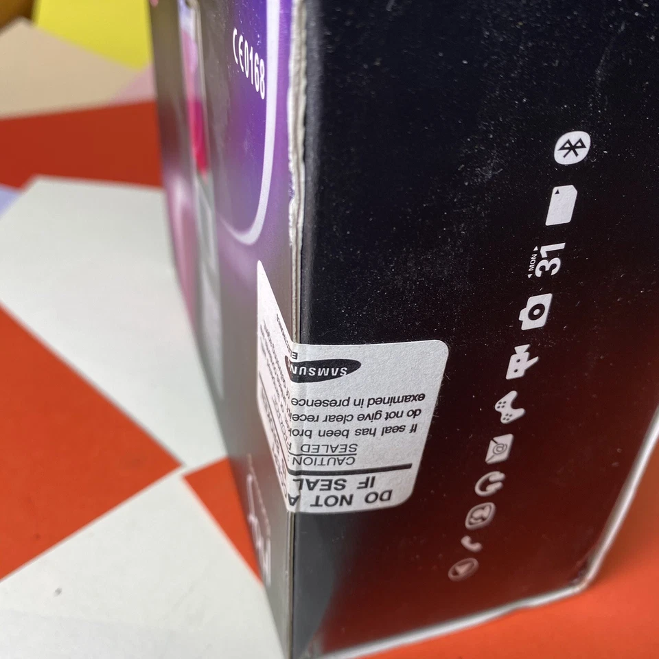 Samsung SGH U900 Soul Pink Factory Sealed Mobile Phone Very Rare For Collectors - Image 3 of 4