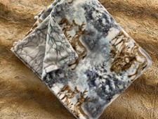 NEW Large 35" x 58" Winter Scent with Spatter Print Dog Fleece Blanket