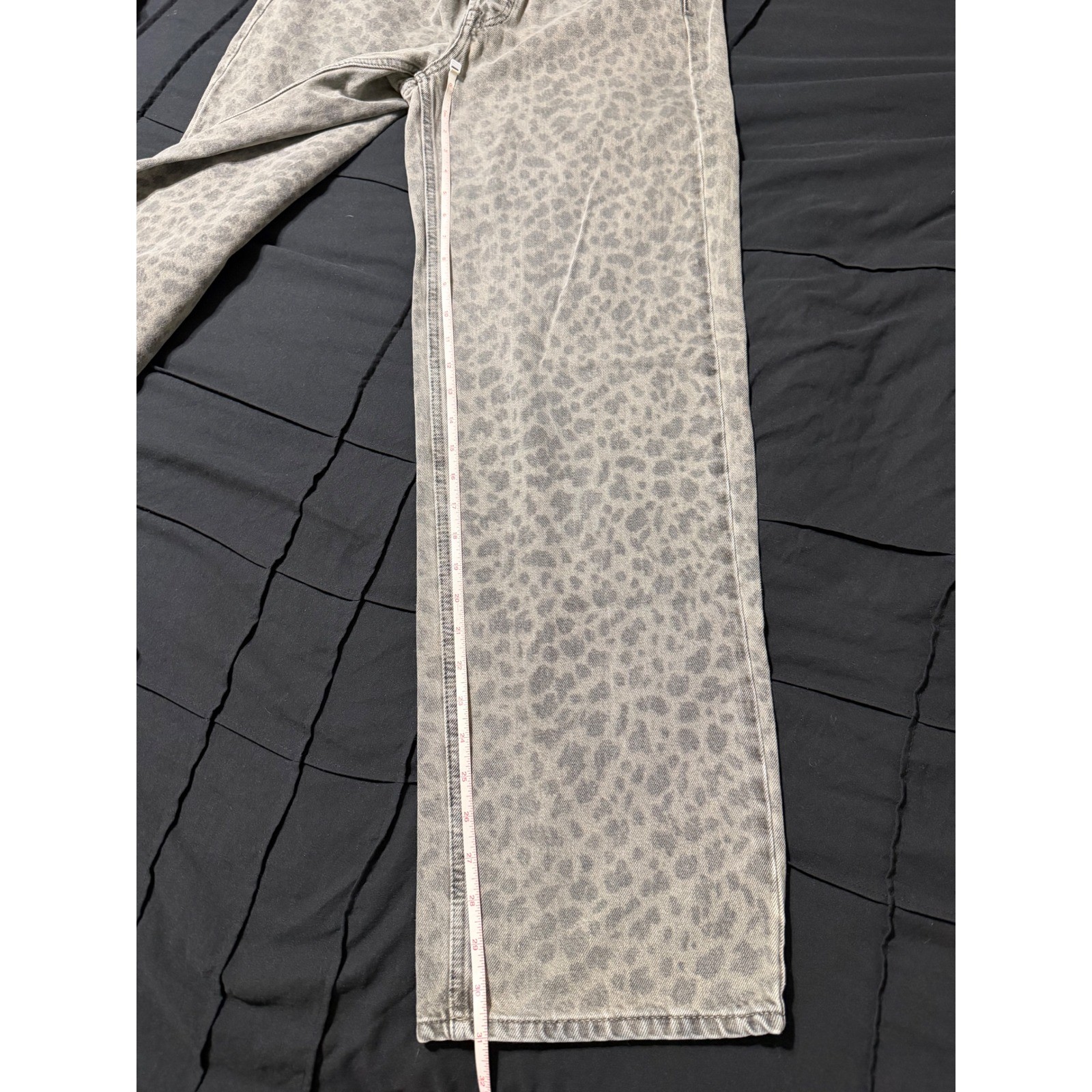 Universal Thread Women's Gray Leopard Print Wide … - image 2