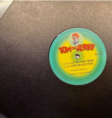 Tom & Jerry   SHELL-SID05 Cat Got Your Tongue / Papillon Love Story Mint