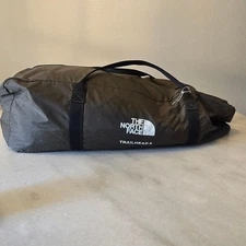 The North Face Trailhead 6 Black 6-Person Camping Lodge Tent with Carrying Bag