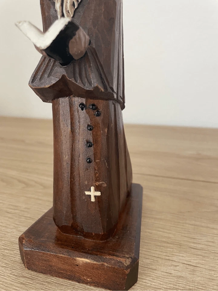 Estatuilla de monje tallada a mano de colección 10 pulgadas rústica con capucha estatua religiosa de madera marrón Foto 2 de 4