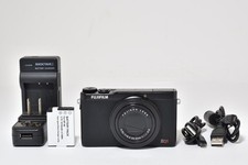 Fujifilm XQ1 Compact Digital Camera Tested Working Seller Japan
