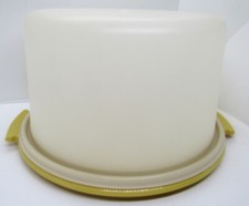 Tupperware Harvest Gold Cake Carrier Plate 684-5  Lid 683-7