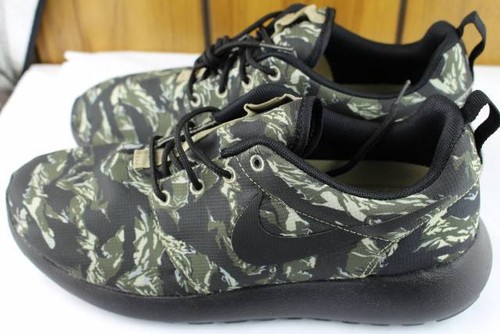 ROSHERUN PRINT MEN SIZE 7.0 LIGHT BONE NEW AUTHENTIC RUNNING SUPER RARE - Picture 2 of 9