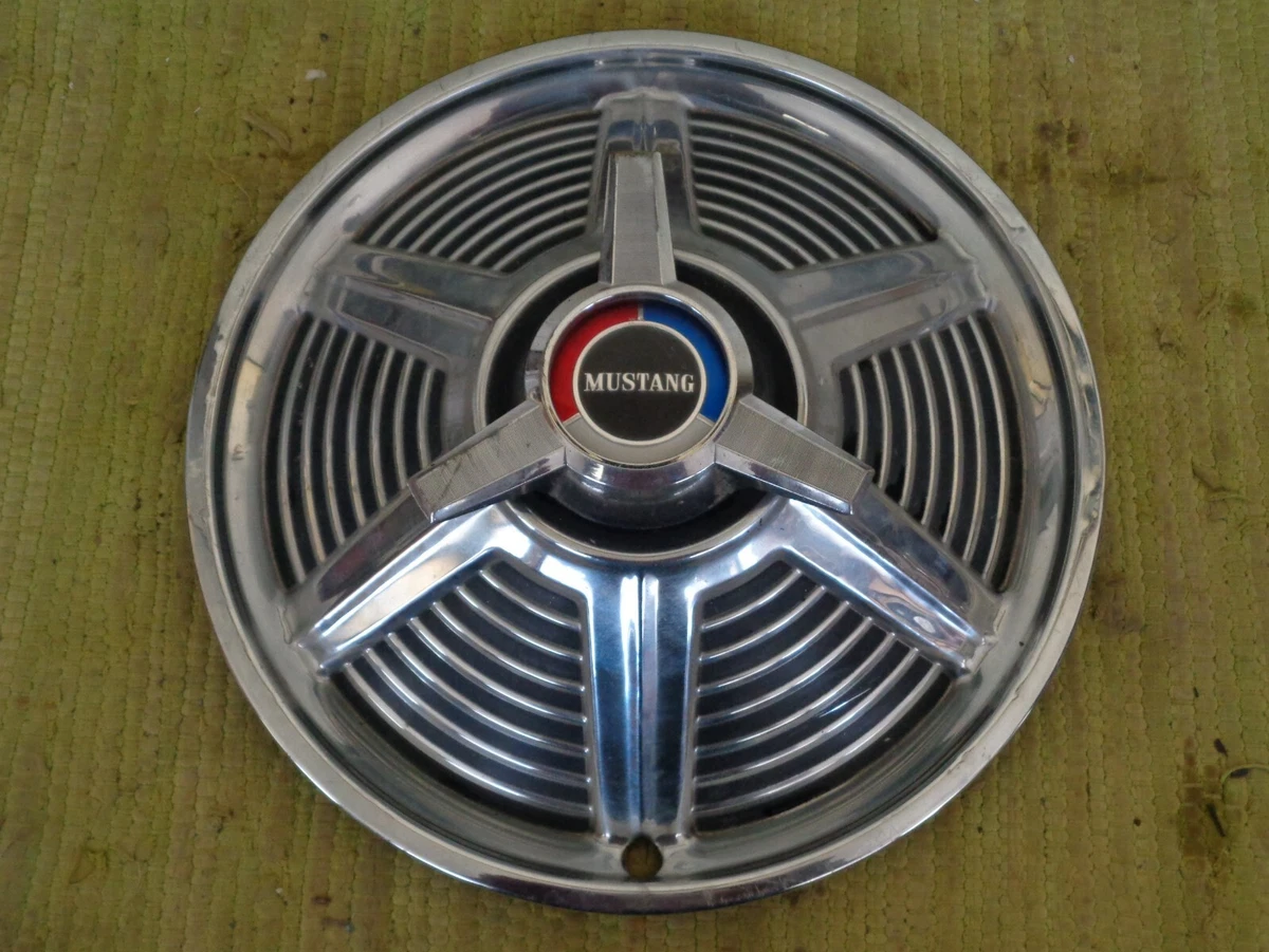 1965 Ford Mustang Spinner Hubcaps 14
