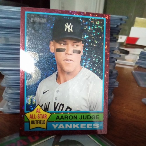 2025 Topps Heritage - Aaron Judge #380 Chrome Burgundy Sparkle Refractor
