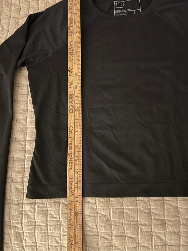 Figs Mujer Talla Mediana Recortado Negro Underscrub Manga Larga Foto 3 de 4