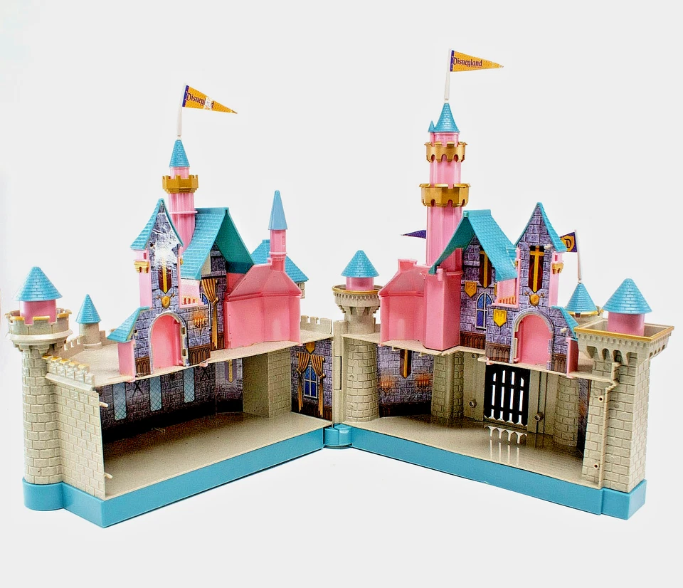 Sleeping Beauty Castle Sound & Music w 9 Figures Disney Resort - Image 4 of 4