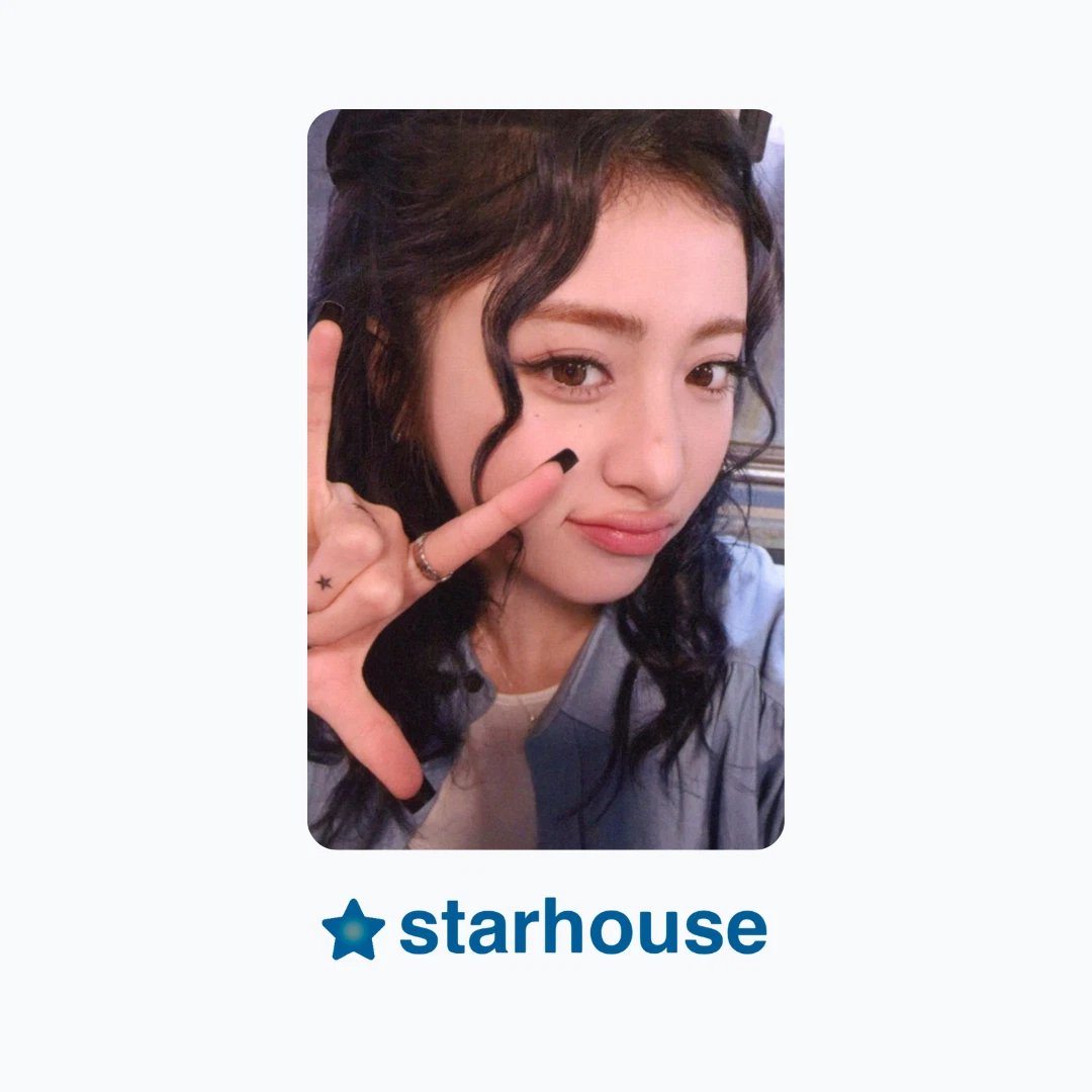 Huh Yunjin - Crazy Lucky Draw photocard photocard
