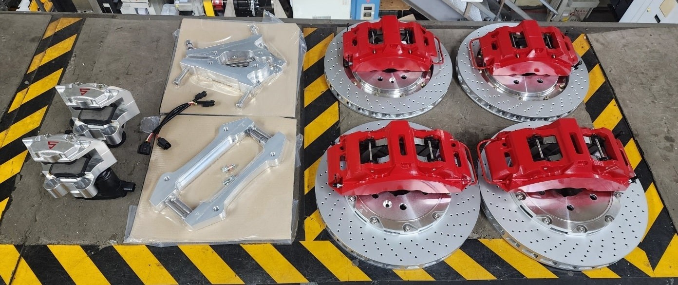 BIG BRAKE KIT FRONT 8P (405×34) + REAR 4P (380×31) + EPB / TESLA MODEL S PLAID