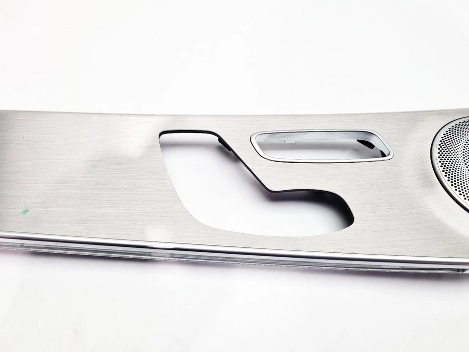 MERCEDES GLC C253 DOOR SPEAKER COVER TRIM FRONT LEFT PASSENGER SIDE BURMESTER - Image 4 of 4