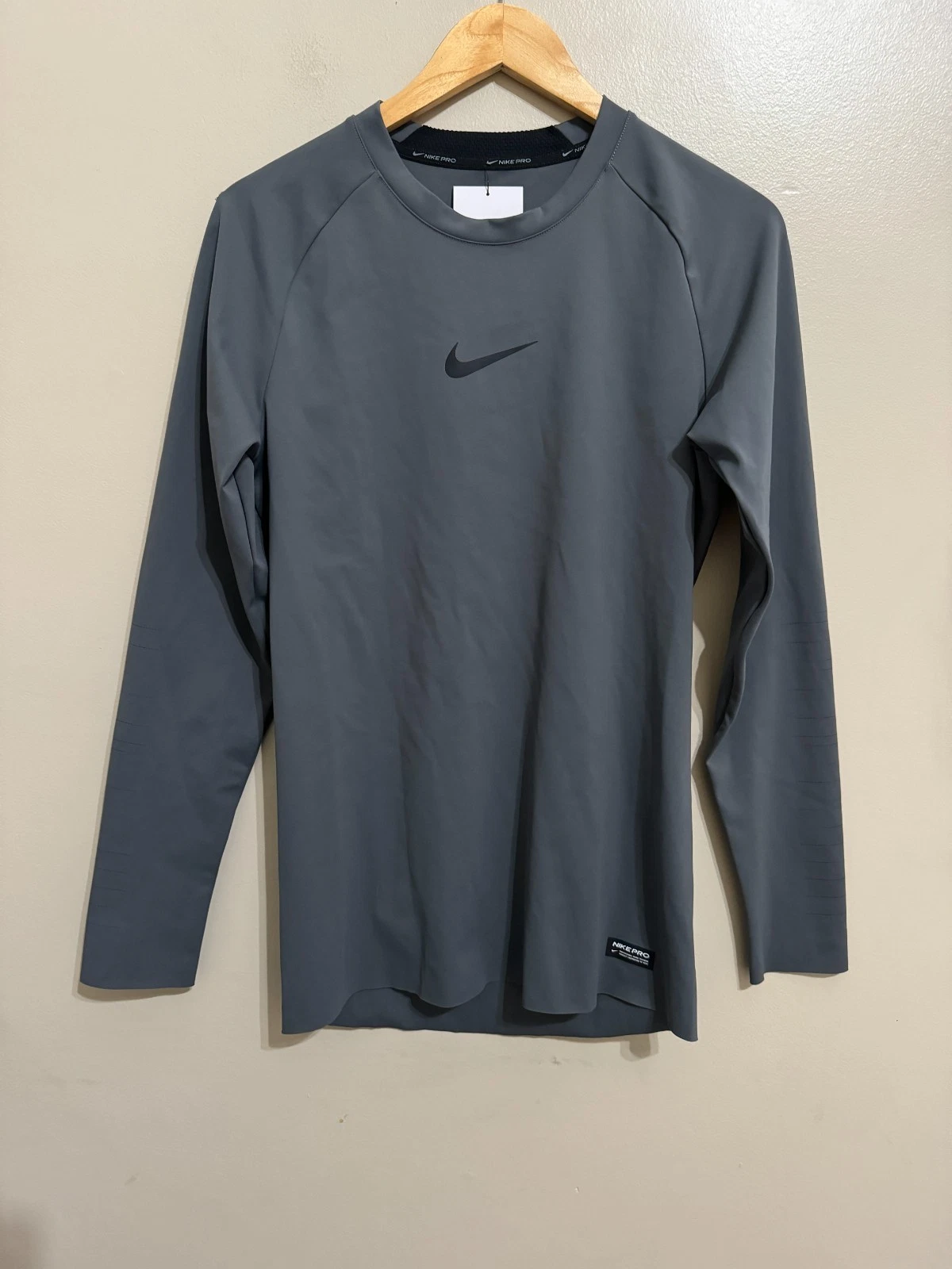 Nike Pro Baselayer Dri-Fit Long Sleeve Training Top Tight Fit Gray L DM5531-068