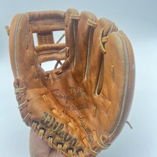 Wilson Youth Model A2295 George Brett Left Hand Baseball Glove