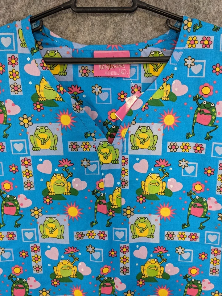 Hub A Dub Scrubs Top Women Extra Large Blue Green Pink Frogs Flowers Hearts Sun - Image 4 of 4
