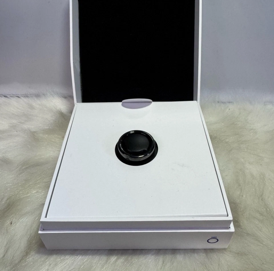 Oura Ring Gen3 Horizon - Black - Size 10 - Smart Ring - Image 2 of 4