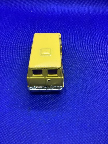 VINTAGE UNBRANDED YELLOW BEDFORD CUSTOM VAN MADE IN HONG KONG.mint - Picture 4 of 5