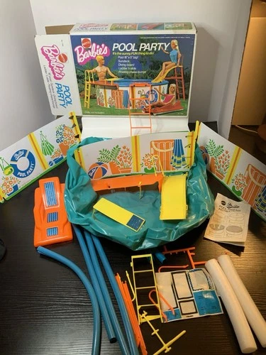Vintage Barbie Pool Party 1973 Set With Box