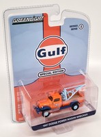 Greenlight 1/64 Dodge Power Wagon Wrecker 1947 Gulf Diecast Model Car