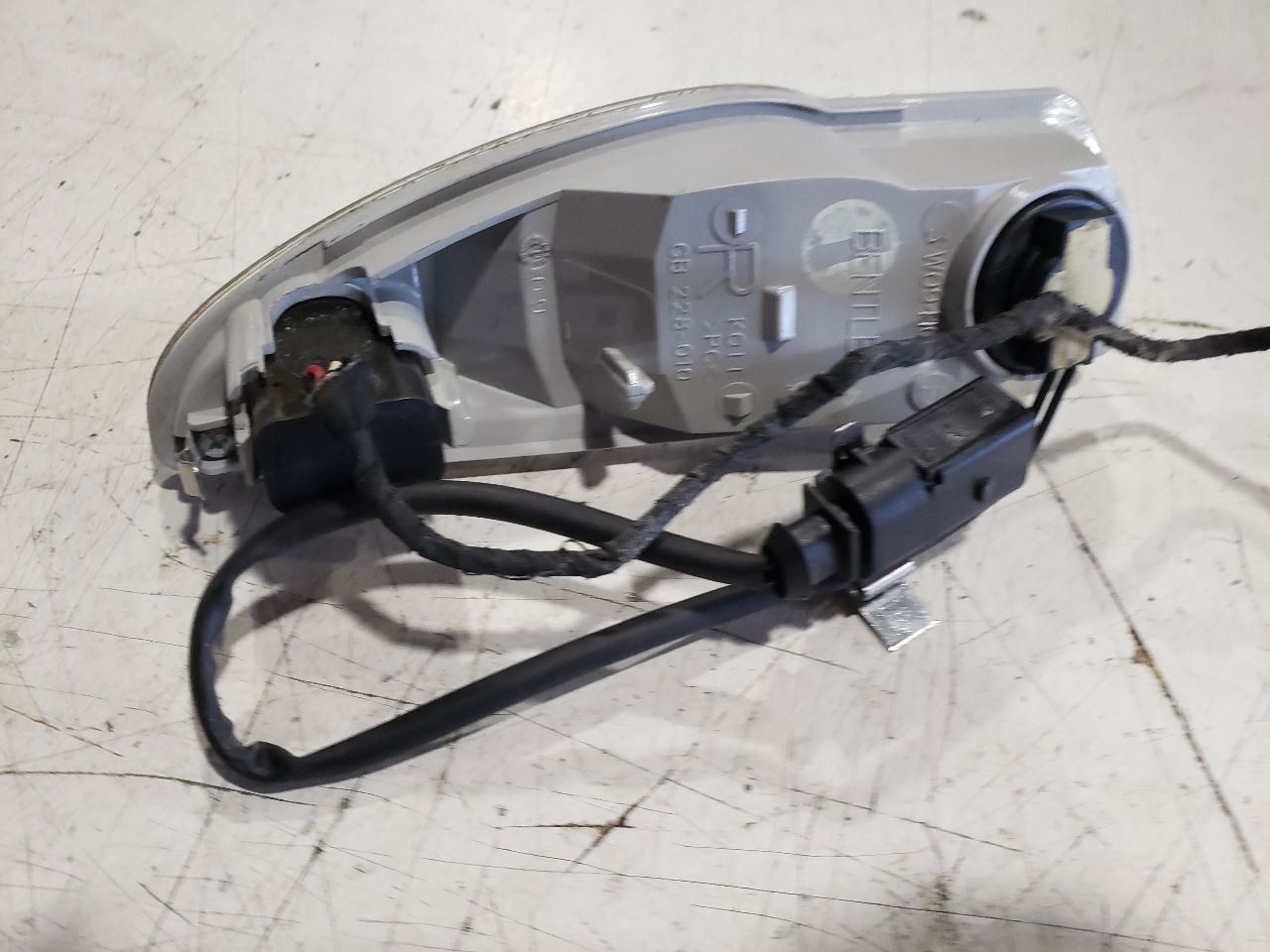 Right Rear Reverse Tail Light - 2006 Bentley Flying Spur Sedan OEM 3W0941072