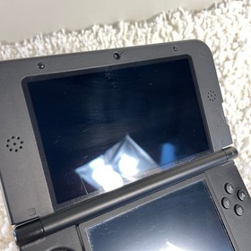 Nintendo 3DS XL Blue Black Handheld Console Handheld System SPR-001 FOR PARTS