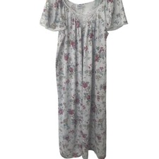 Vintage Vanity Fair Floral Nightgown Lace Trim Flutter Sleeve Large Grandmacore