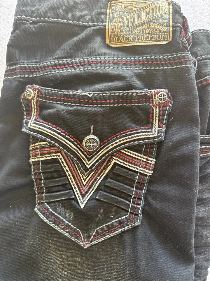 Pantalones de mezclilla bordados Y2K Affliction Ace talla para hombre 36x32 negros premium Foto 4 de 4