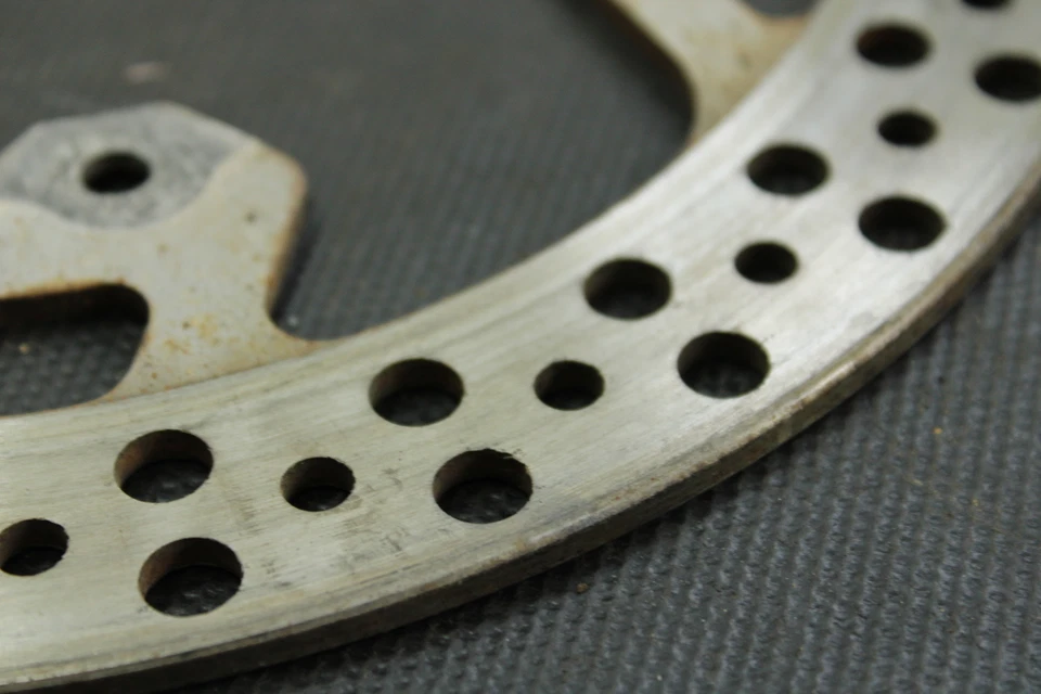 Yamaha Yz250f 2004 OEM rotor de freno trasero B4430 Foto 4 de 4